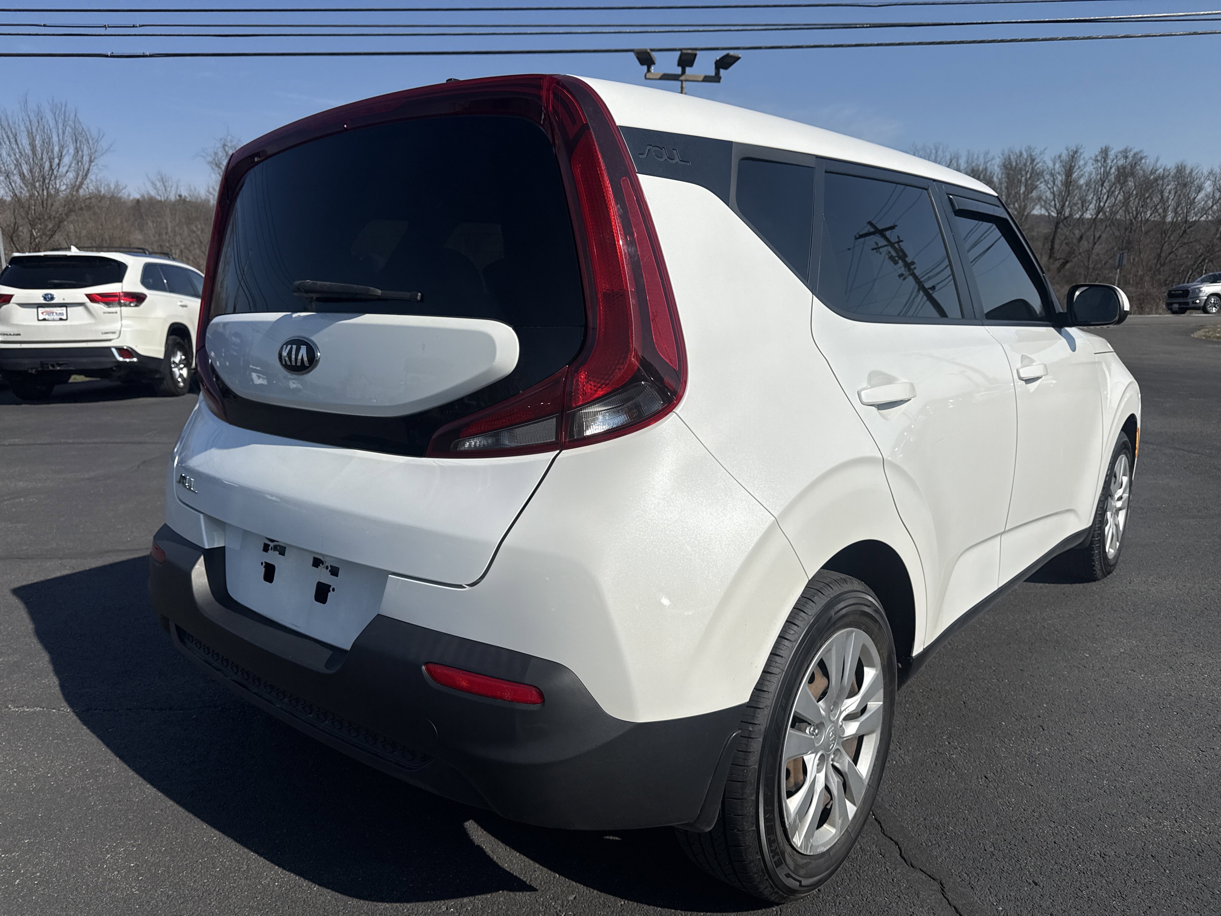 Used 2020 Kia Soul LX image 2