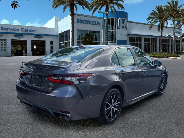Used 2023 Toyota Camry SE FWD image 7