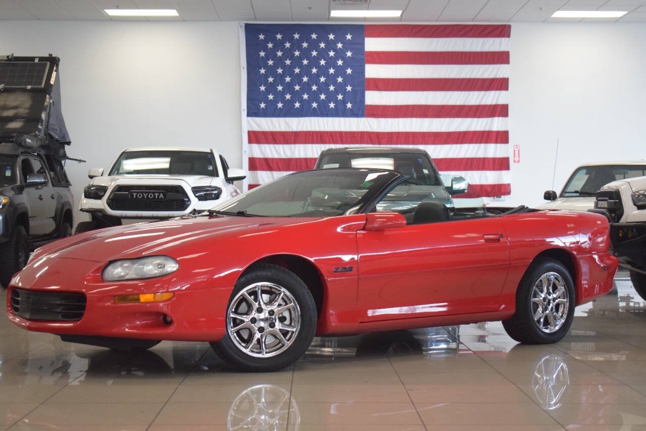 Used 2002 Chevrolet Camaro Z28 RWD image 3