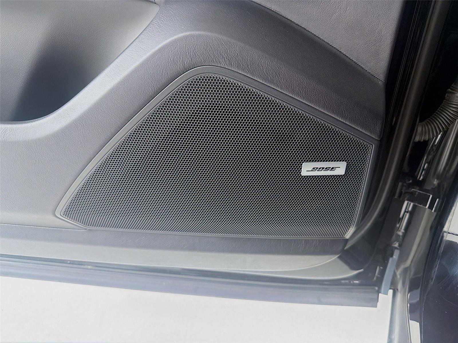 Certified 2022 Porsche Cayenne Turbo image 9