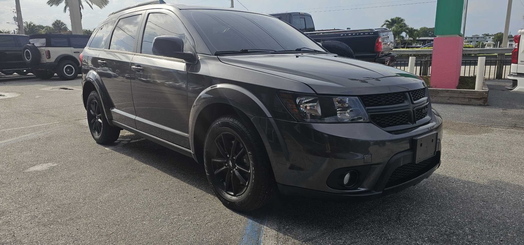 Used 2019 Dodge Journey SE w/ Blacktop Package FWD image 7