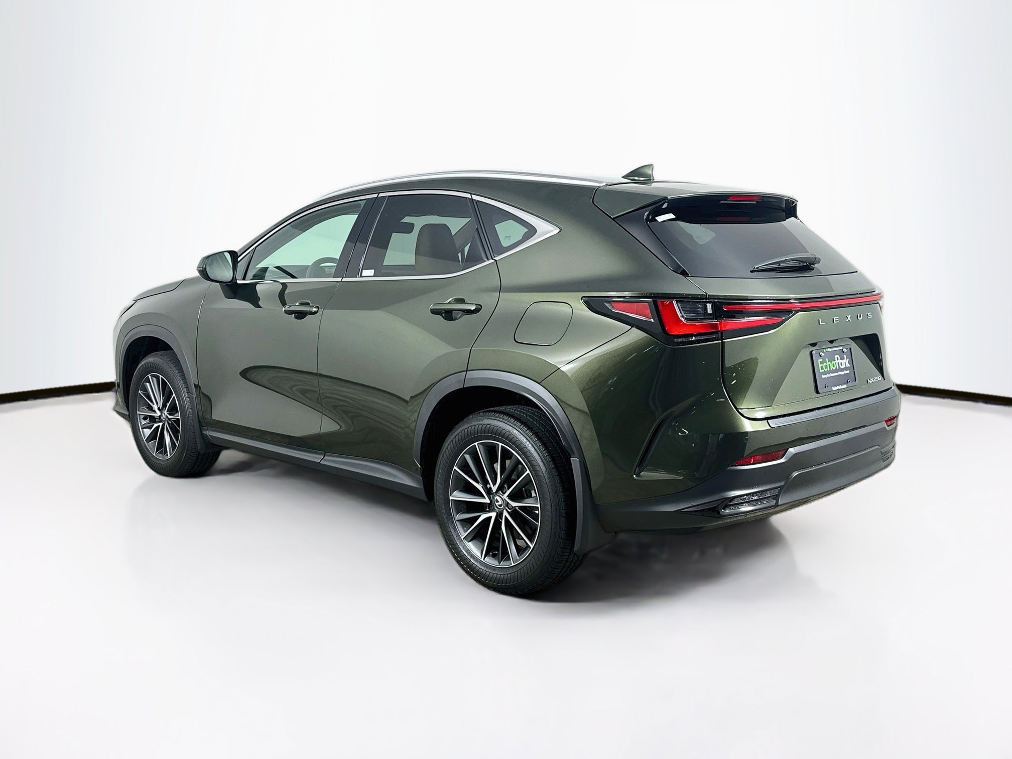 Used 2025 Lexus NX 250 FWD w/ Premium Package image 5