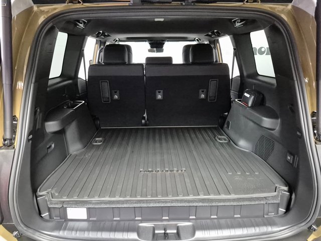 New 2025 Toyota Land Cruiser image 8