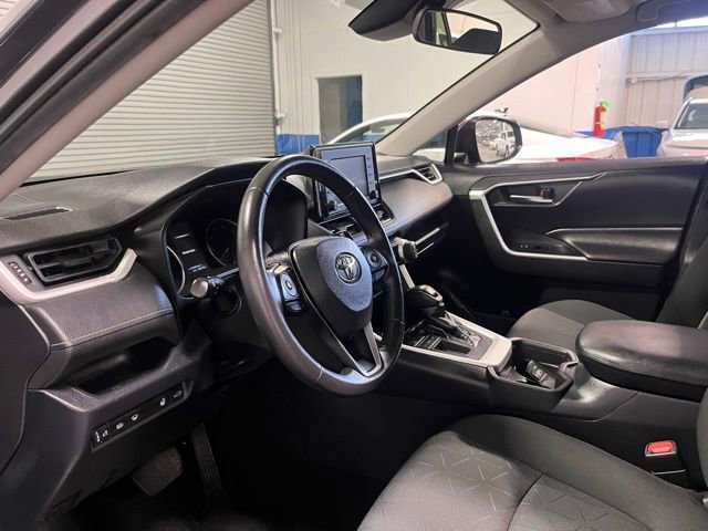 Used 2020 Toyota RAV4 XLE w/ Convenience Package image 22