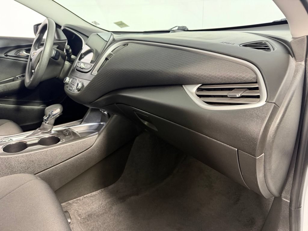 Used 2025 Chevrolet Malibu LT FWD image 31