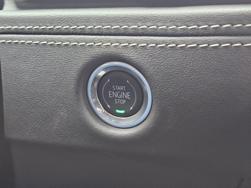 New 2026 Cadillac Escalade 4WD image 40