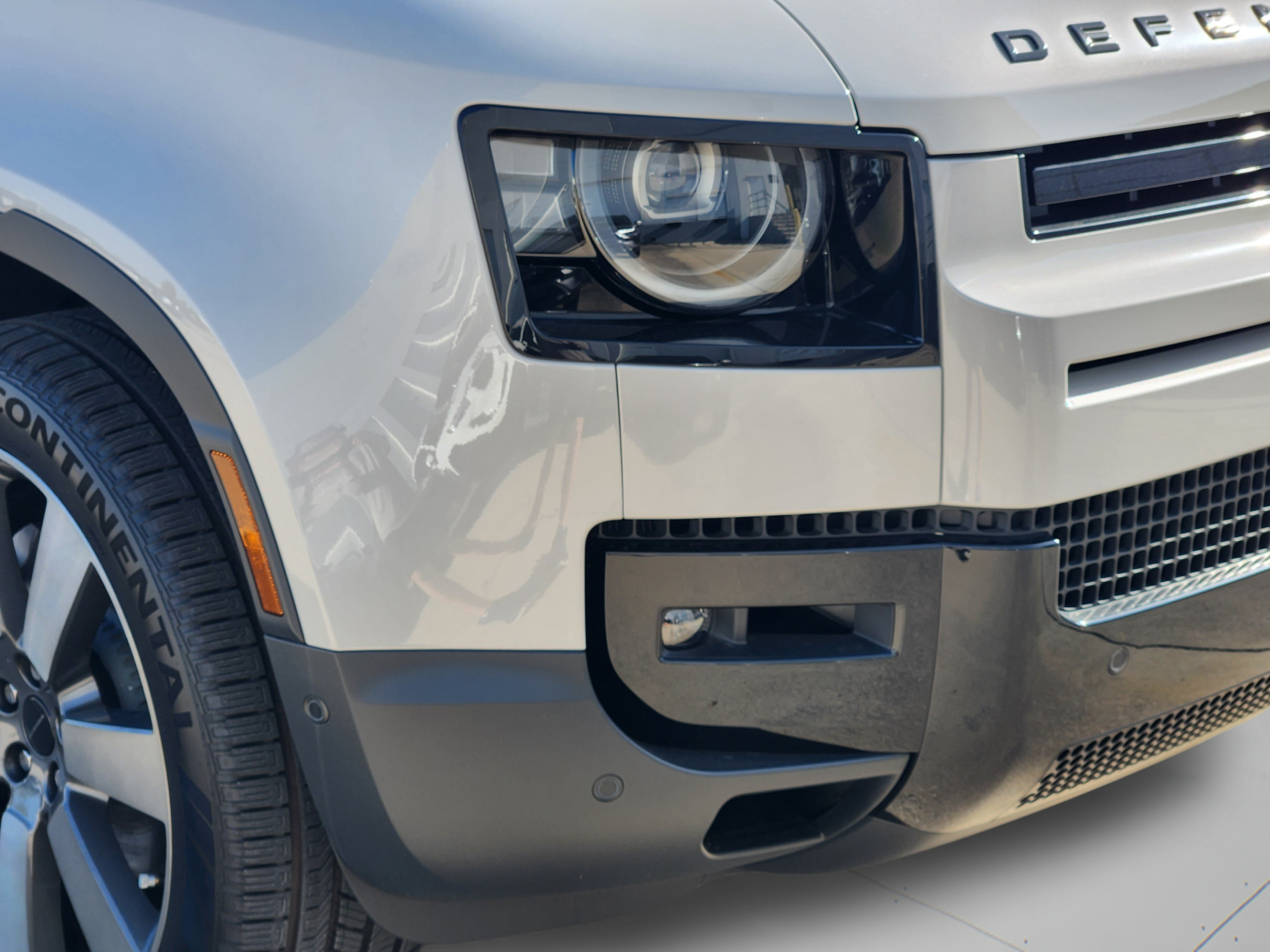 New 2026 Land Rover Defender 110 S AWD/4WD image 29