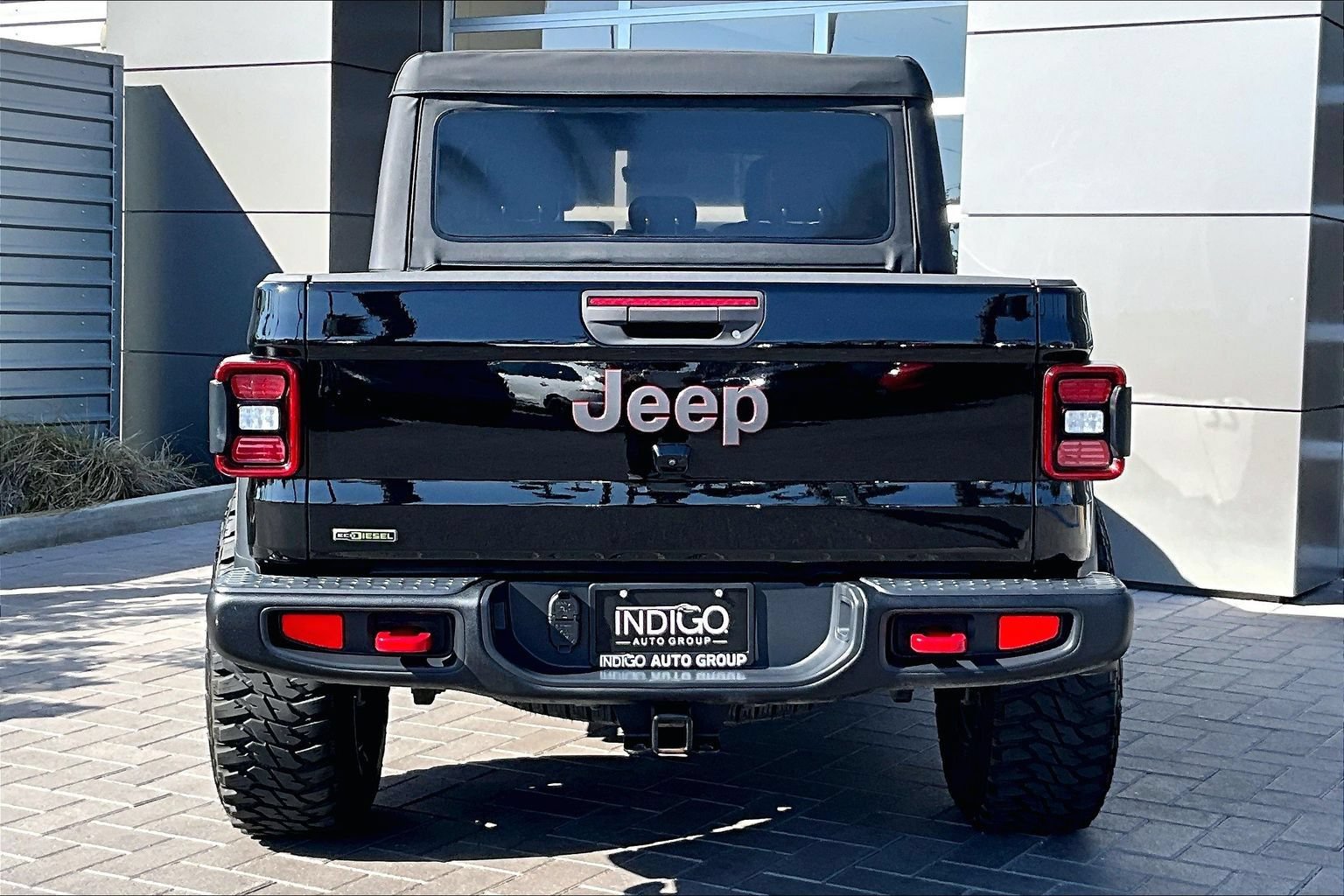 Used 2022 Jeep Gladiator Rubicon w/ LED Lighting Group AWD/4WD image 4