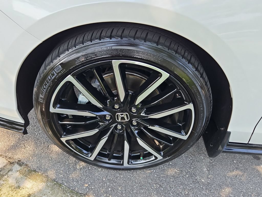 Used 2023 Honda Accord Touring image 35