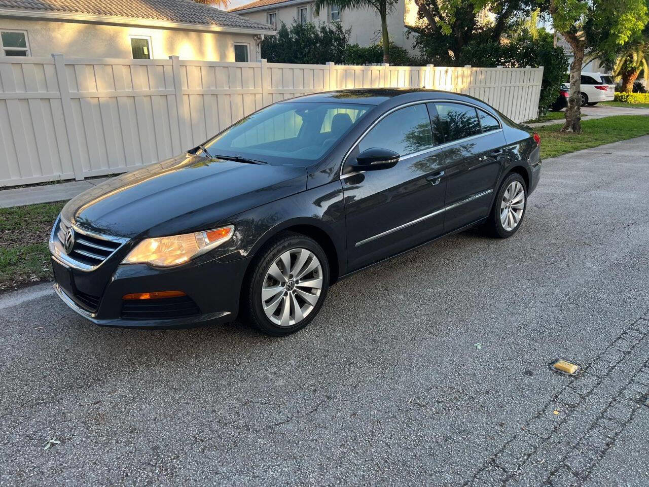 Used 2012 Volkswagen CC Sport image 3