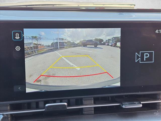 Used 2025 Hyundai Kona SEL FWD image 11