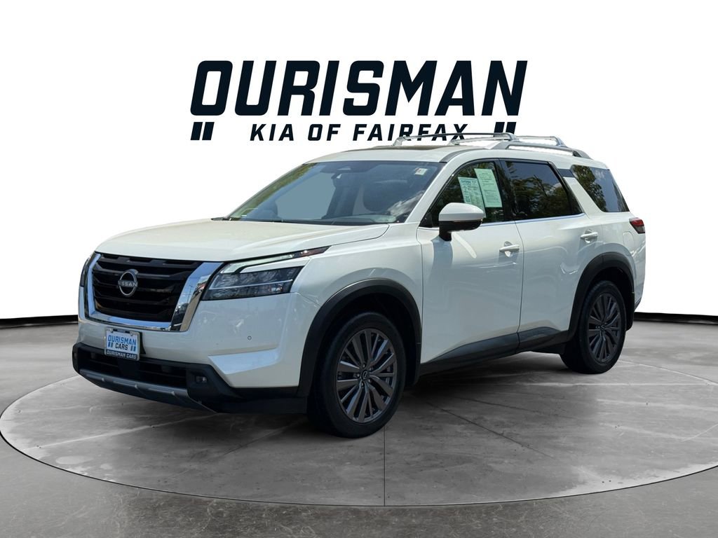 Used 2023 Nissan Pathfinder SL w/ SL Premium Package AWD/4WD image 2