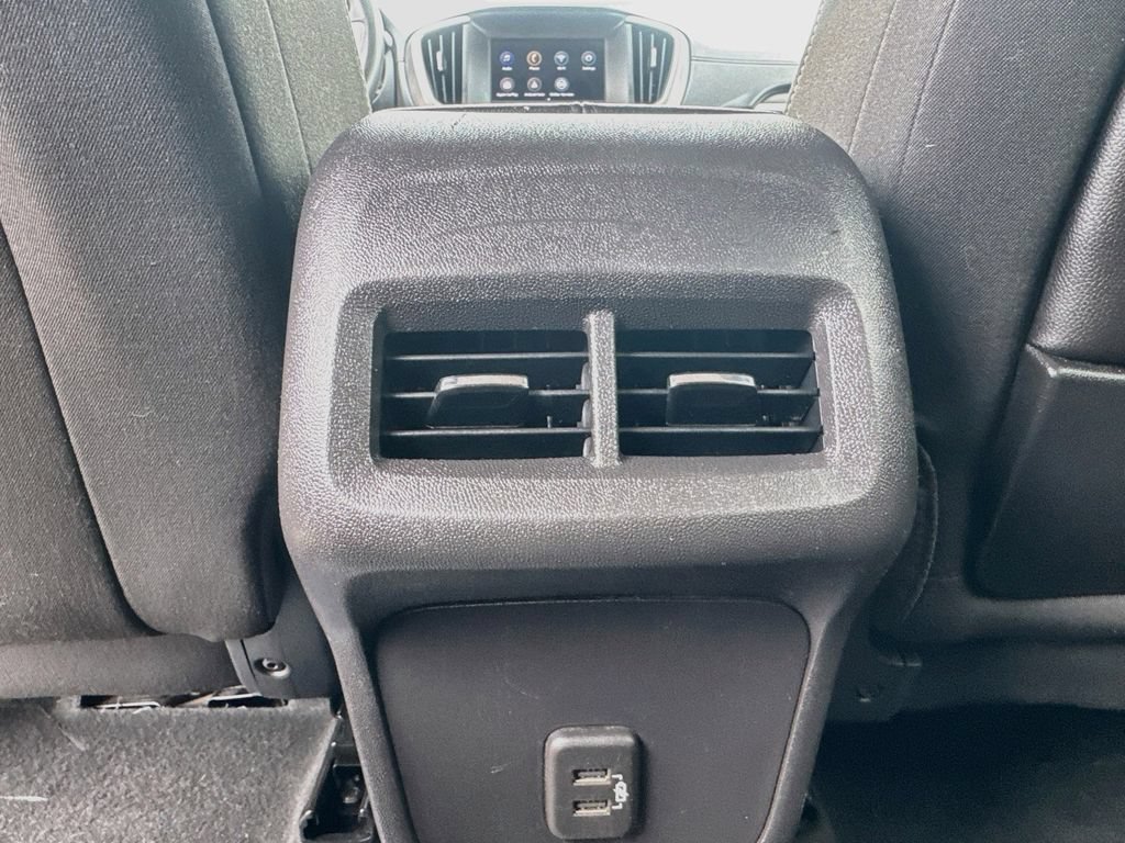 Used 2024 GMC Terrain SLE w/ Driver Convenience Package FWD image 21