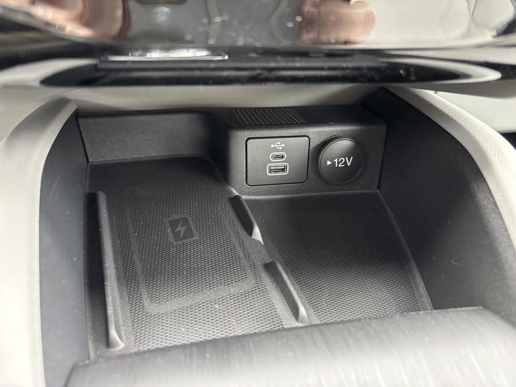 New 2026 Ford Escape Platinum w/ Premium Technology Package image 22