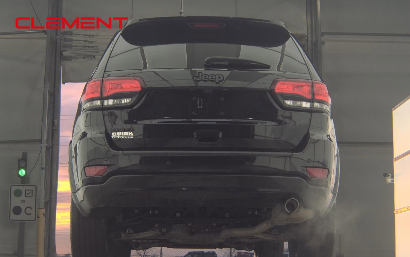 Used 2022 Jeep Grand Cherokee Laredo X image 8