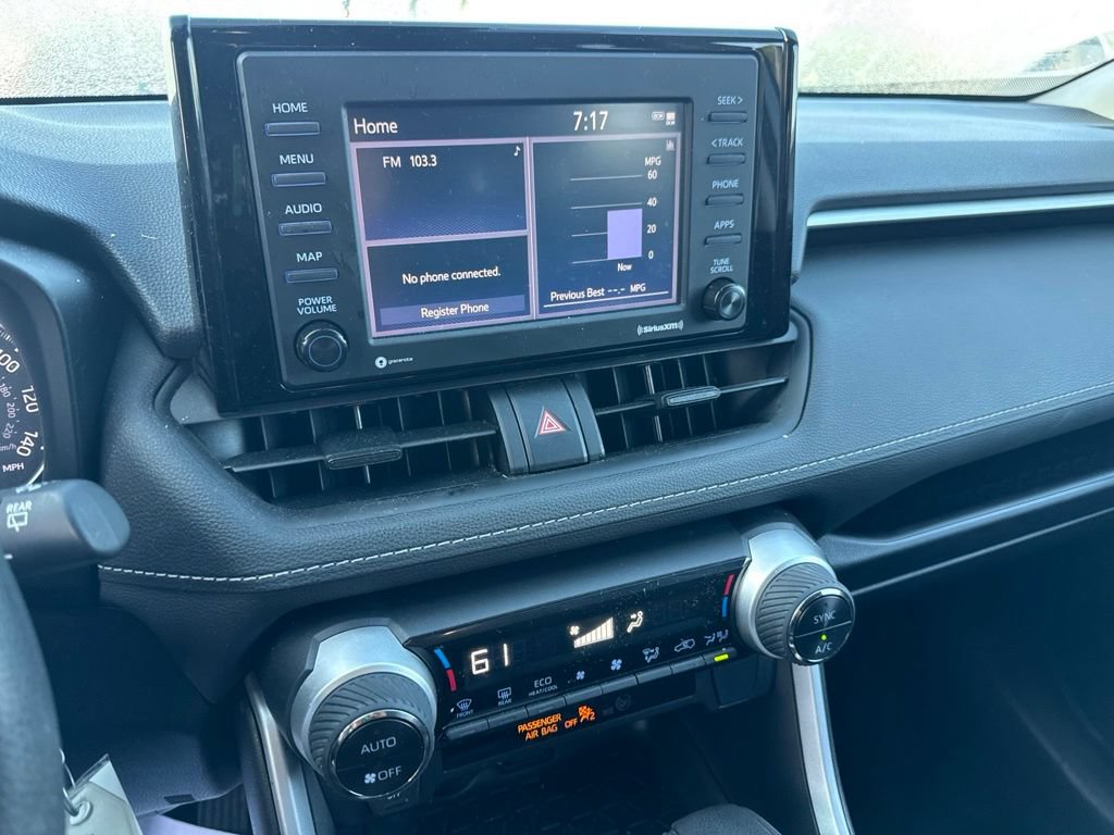 Used 2022 Toyota RAV4 LE AWD/4WD image 8