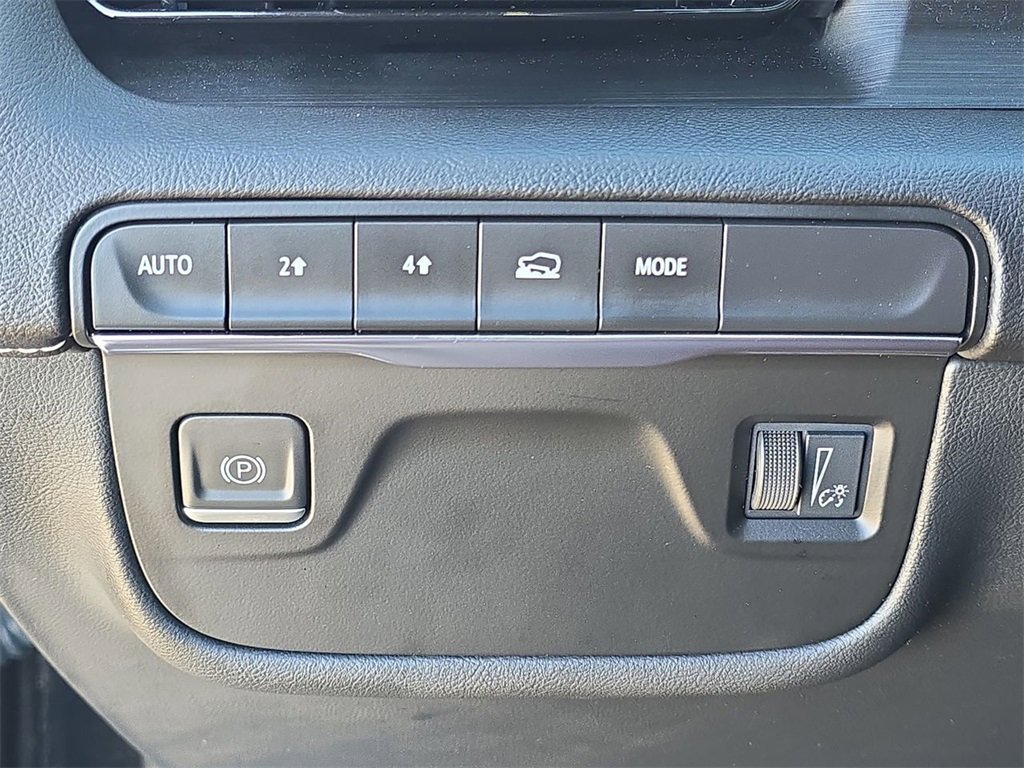 Certified 2023 Cadillac Escalade Premium Luxury image 18