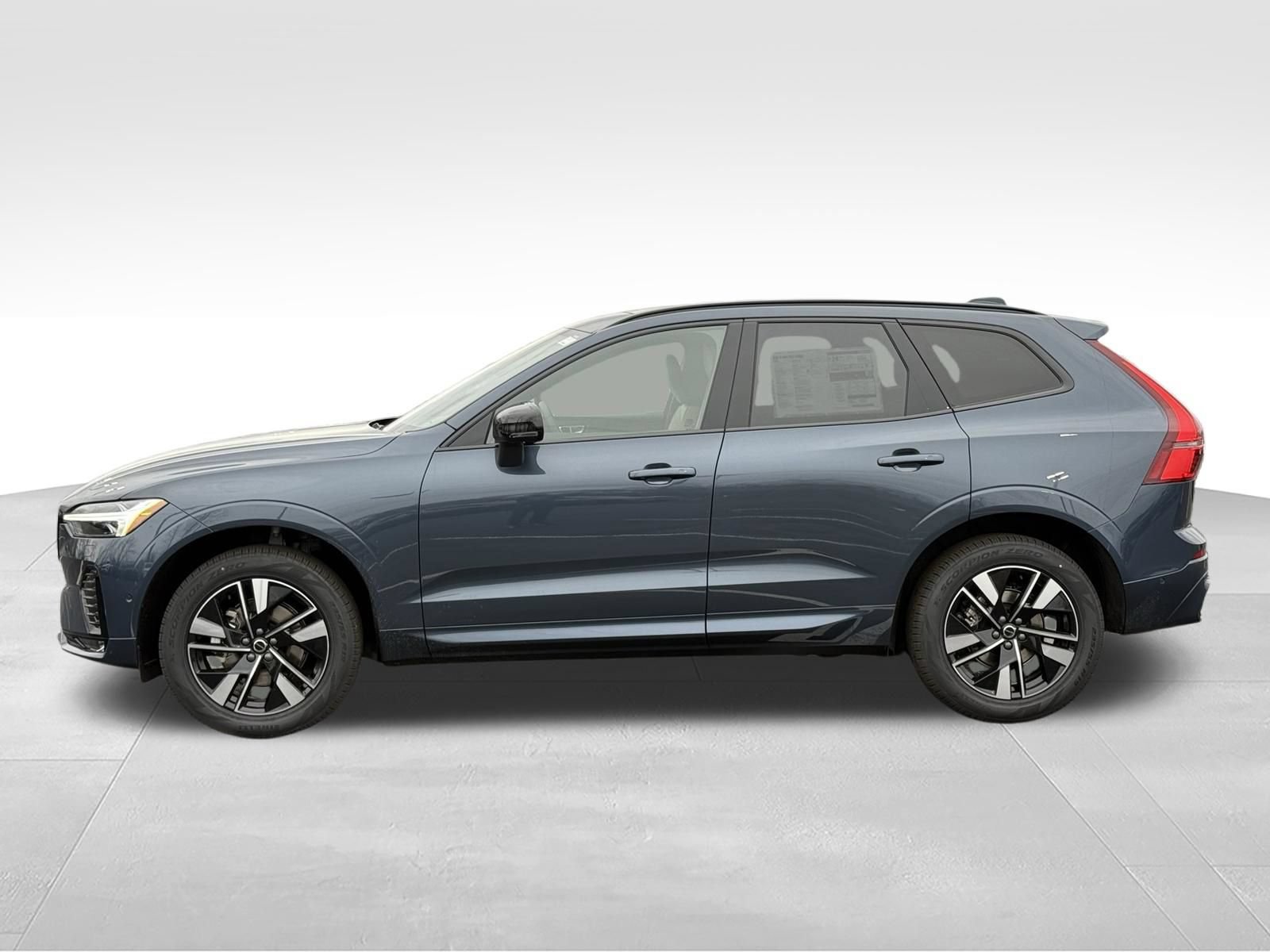 New 2026 Volvo XC60 B5 Plus w/ Protection Package Premier AWD/4WD image 2