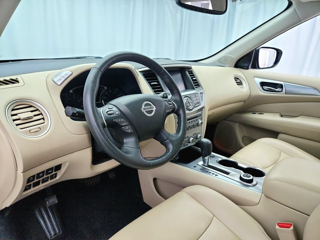 Used 2020 Nissan Pathfinder SL AWD/4WD image 10