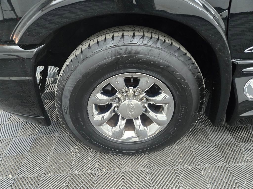 Used 2019 Chevrolet Express 2500 w/ Enhanced Convenience Package image 13