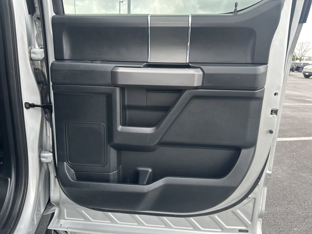 Used 2018 Ford F150 XLT w/ Equipment Group 302A Luxury image 11