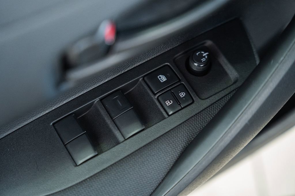 Used 2023 Toyota Corolla LE image 31