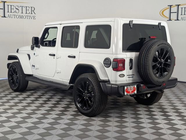 Used 2025 Jeep Wrangler Unlimited Sahara image 5