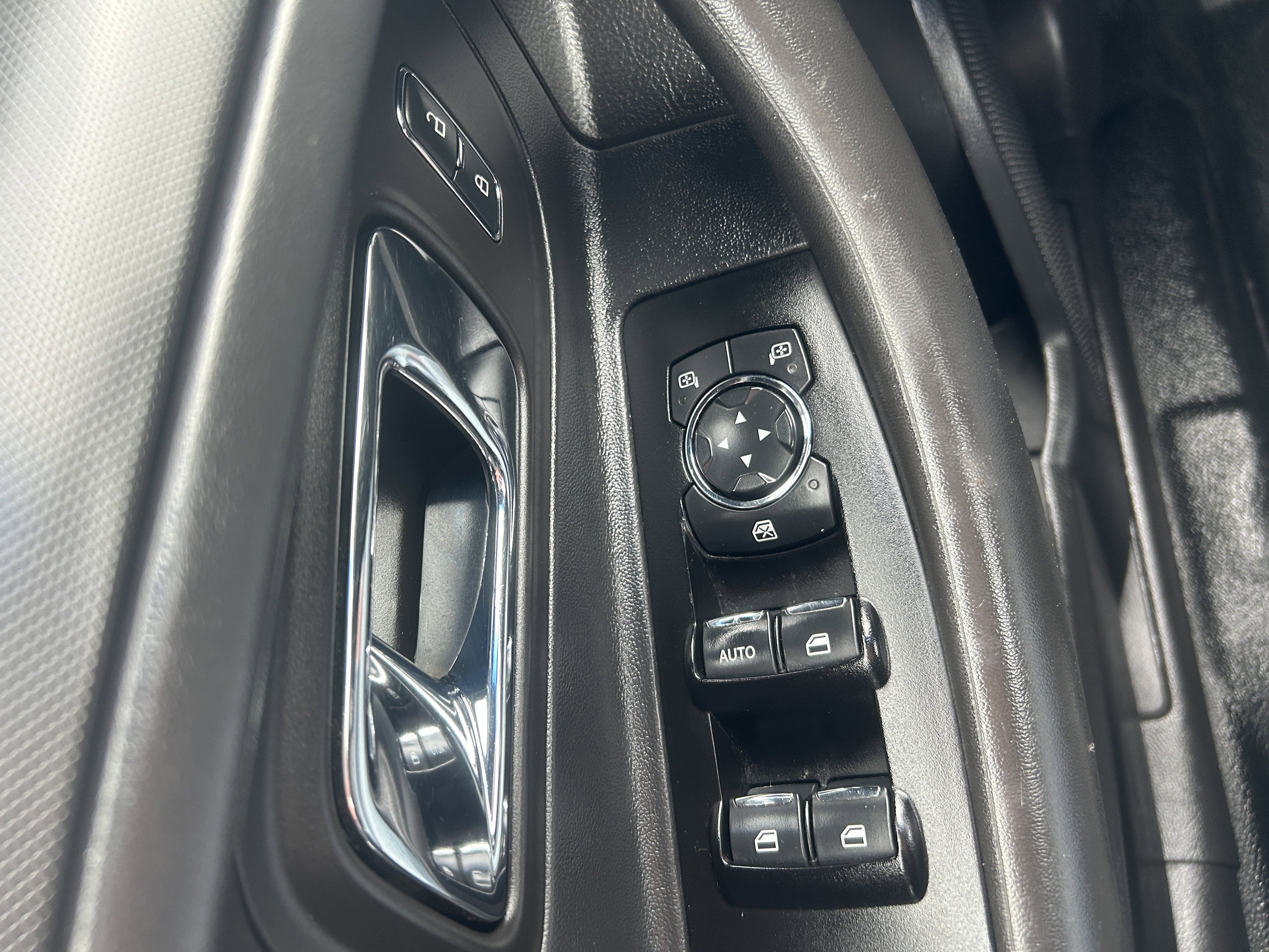 Used 2015 Ford Taurus Police Interceptor FWD image 15