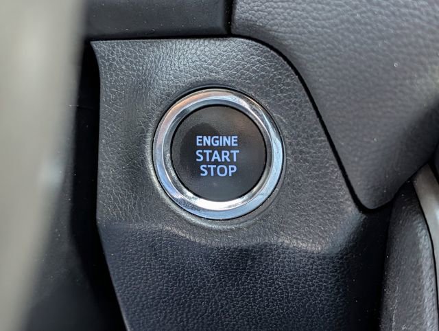 Used 2020 Toyota RAV4 XLE Premium image 19