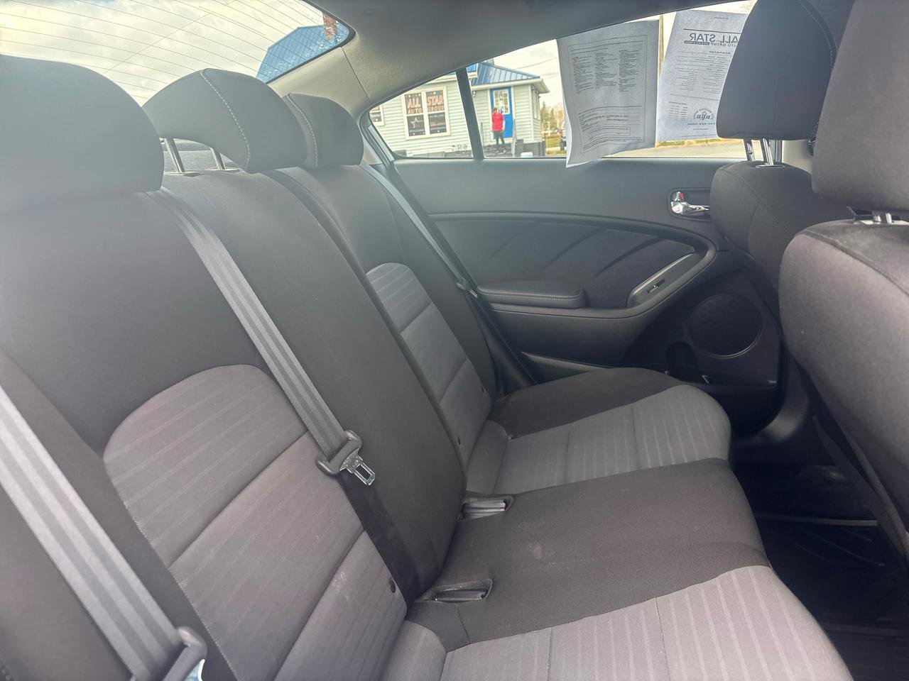 Used 2018 Kia Forte S image 21