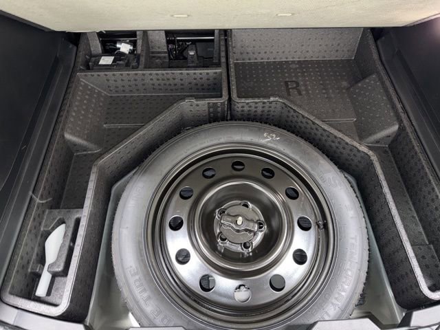 Used 2024 Ford Edge SEL w/ Convenience Package image 37