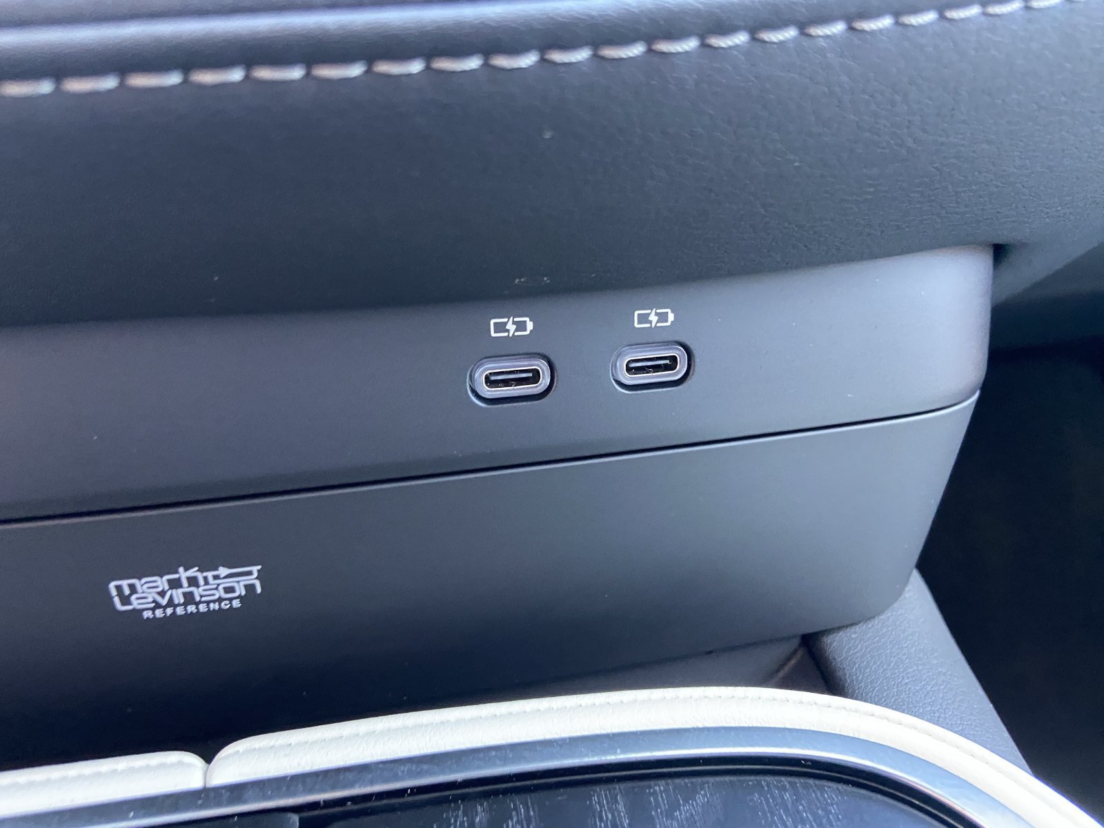 Used 2023 Lexus LS 500h AWD w/ Luxury Package image 23