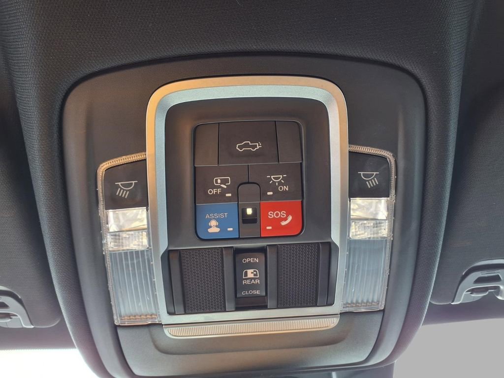 Used 2021 RAM 1500 Laramie w/ Night Edition image 16