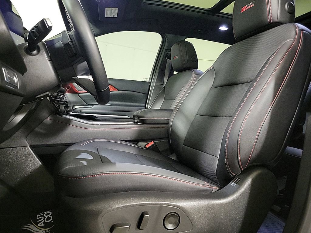 Used 2025 Chevrolet Traverse Z71 w/ Enhanced Driving Package image 11