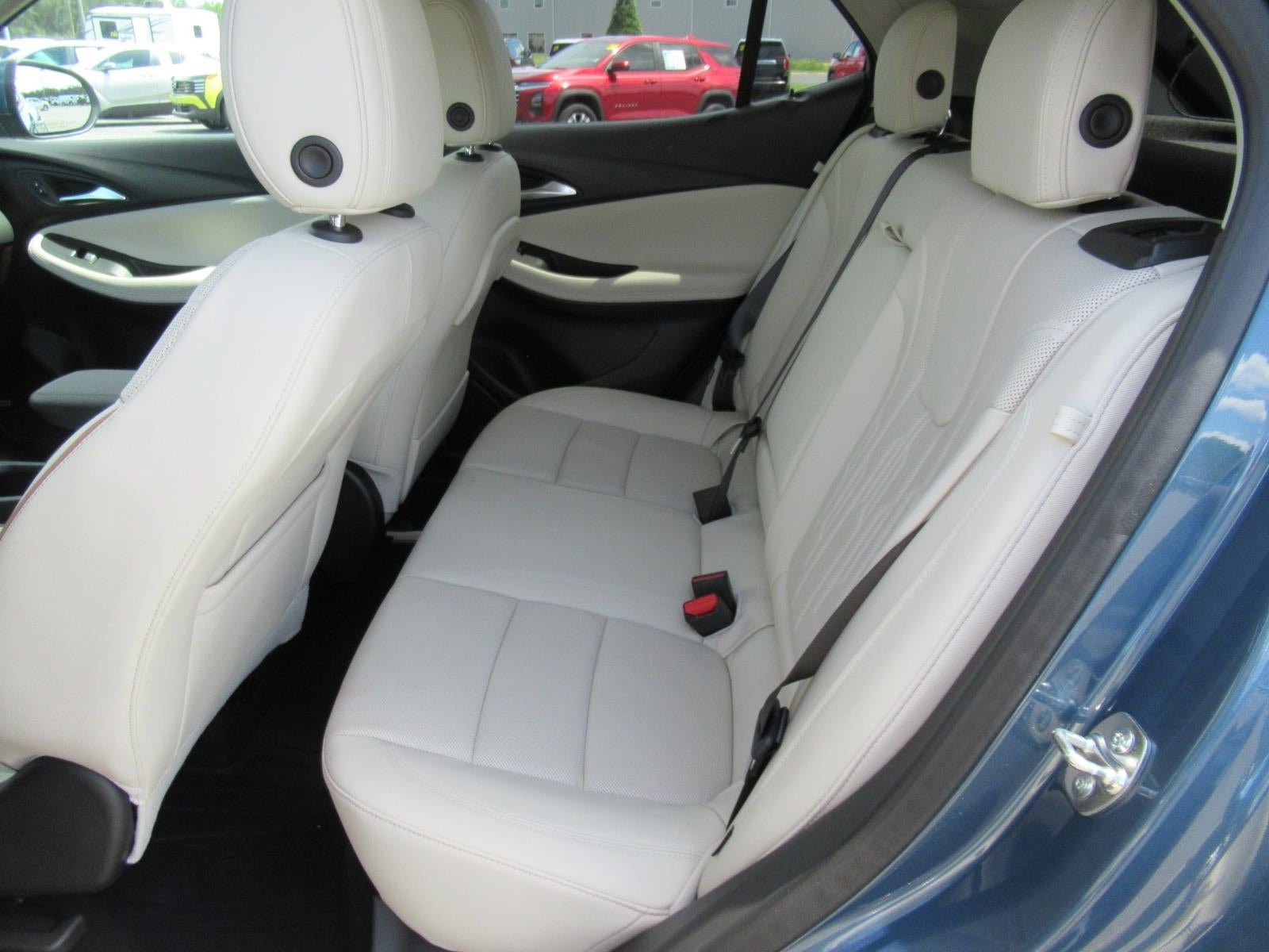 New 2026 Buick Encore GX Avenir w/ Avenir Technology Package FWD image 36