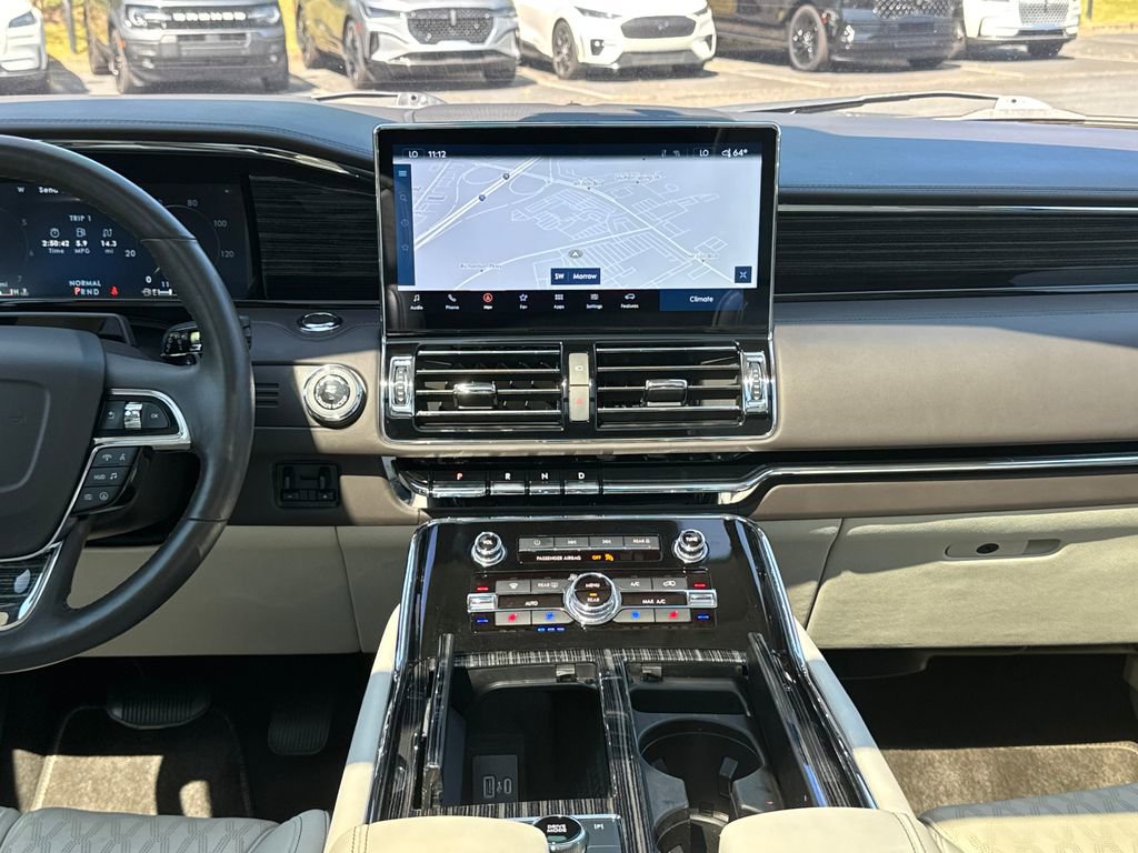 Certified 2024 Lincoln Navigator L Black Label AWD/4WD image 19