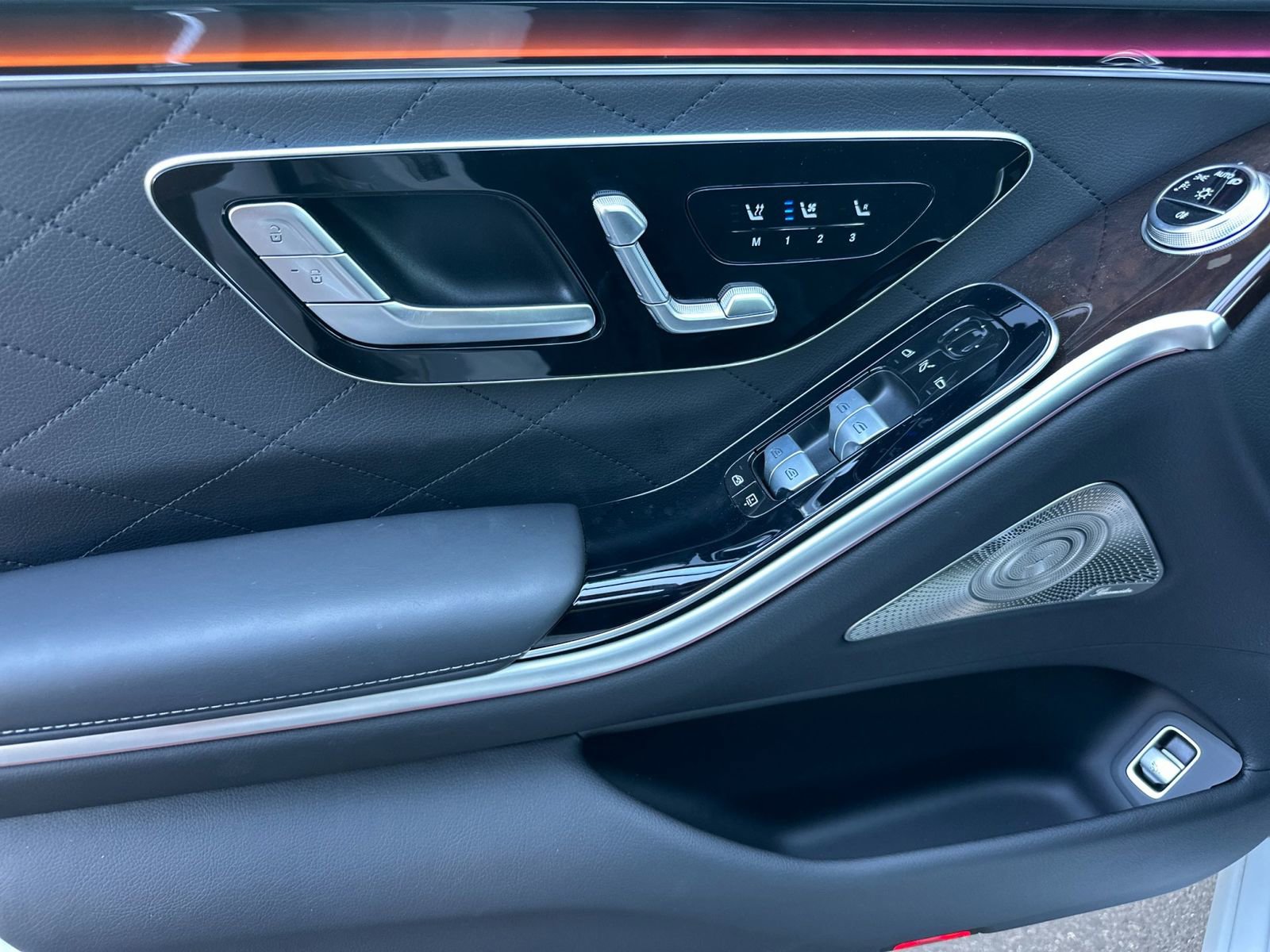 Used 2024 Mercedes-Benz S 580 4MATIC Sedan image 12