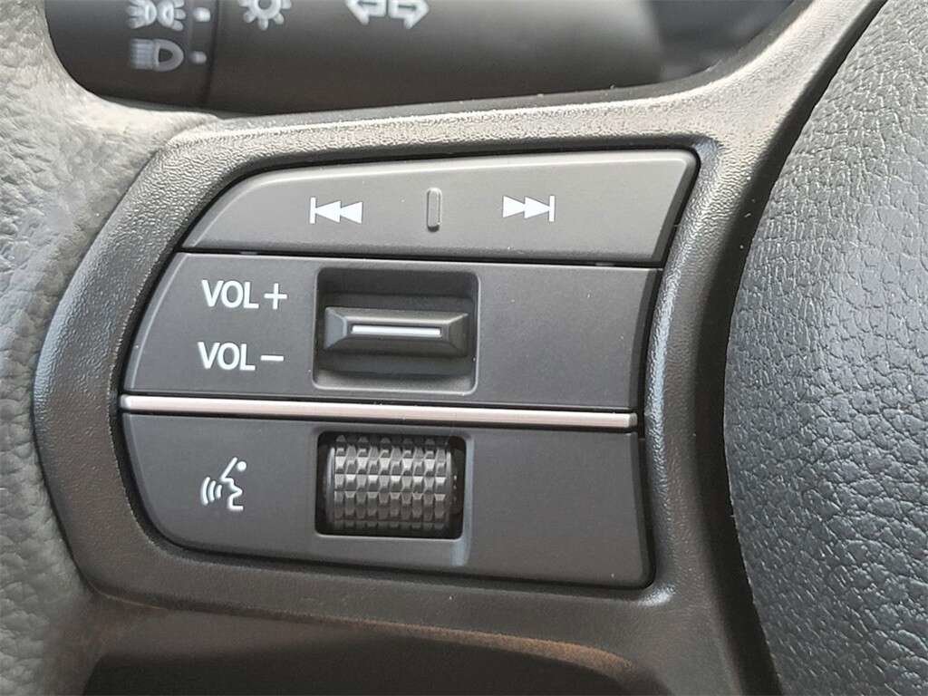 Used 2023 Honda Accord EX image 30