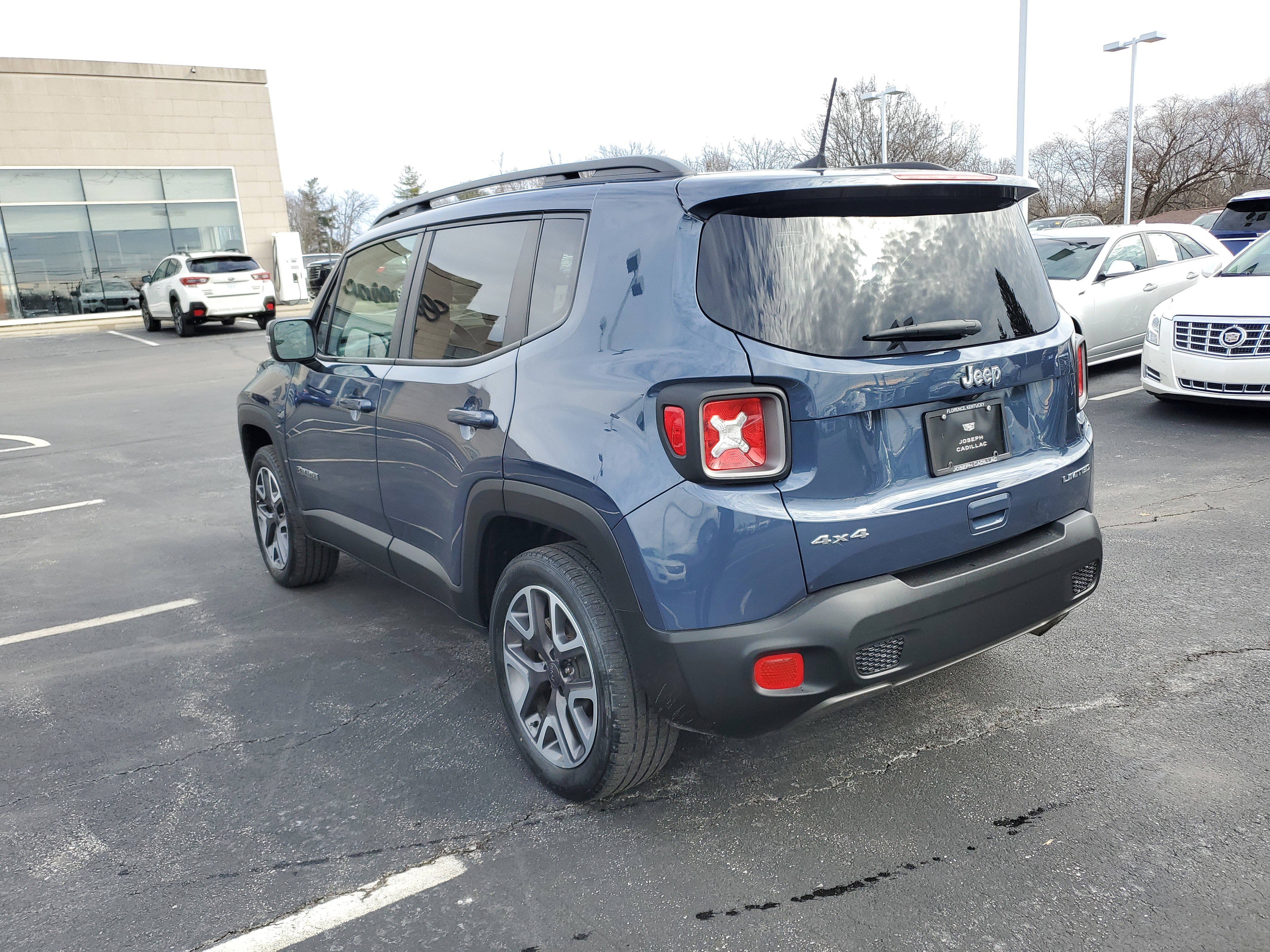 Used 2021 Jeep Renegade Limited image 2