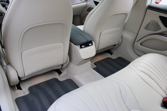 Used 2022 Mercedes-Benz EQS 450+ Sedan image 11