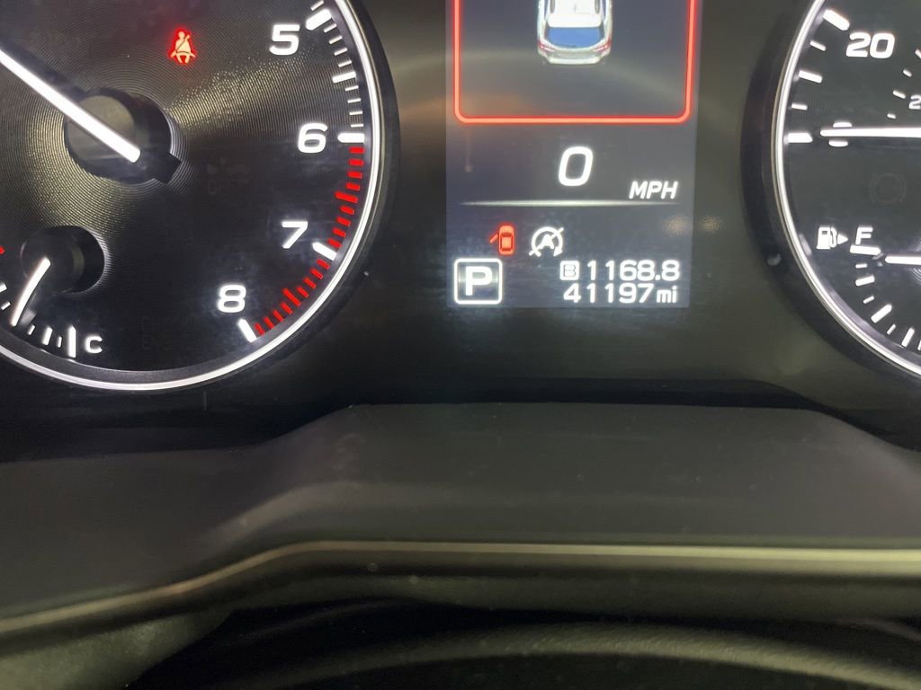 Used 2025 Subaru Outback Onyx Edition image 2