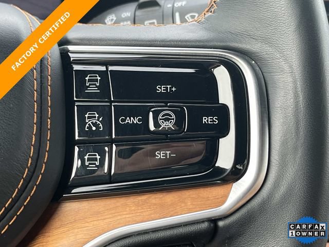 Certified 2025 Jeep Grand Wagoneer L Series III w/ HD Trailer Tow Package AWD/4WD image 33