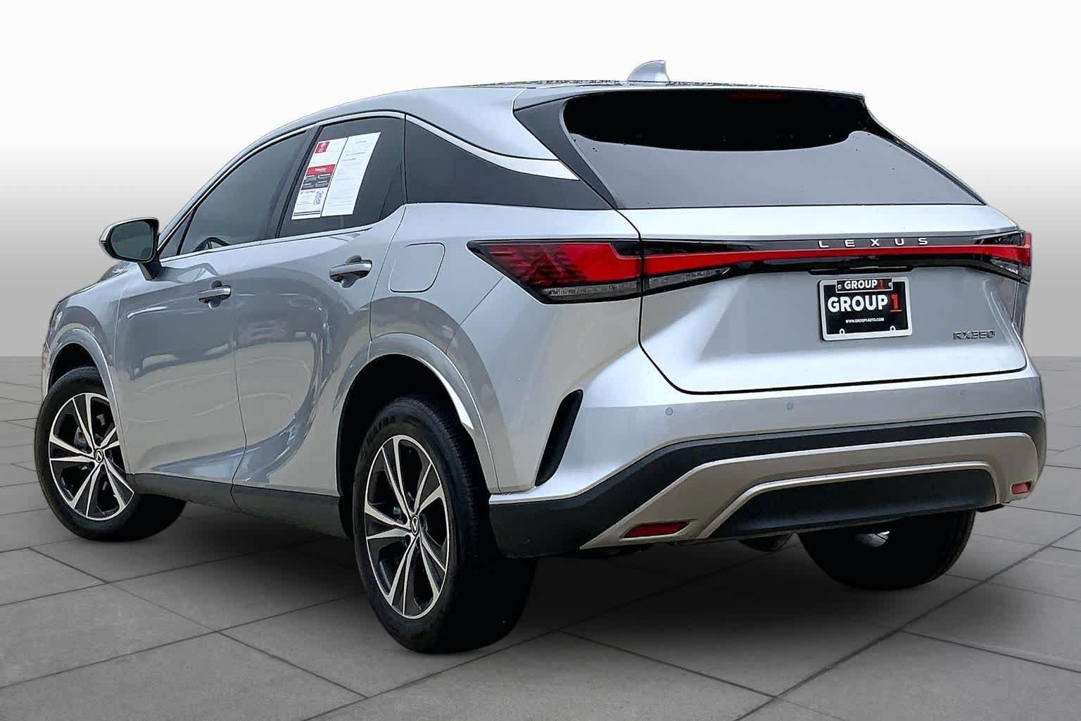 Used 2024 Lexus RX 350 FWD w/ Technology Package image 12