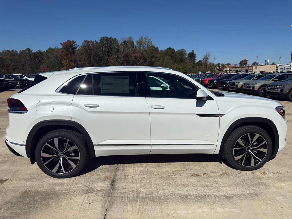 New 2026 Volkswagen Atlas Cross Sport SEL Premium R-Line AWD/4WD image 4