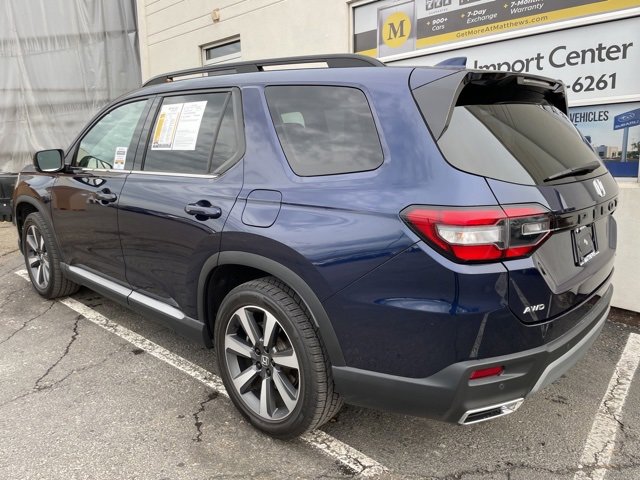 Used 2023 Honda Pilot Touring video 3