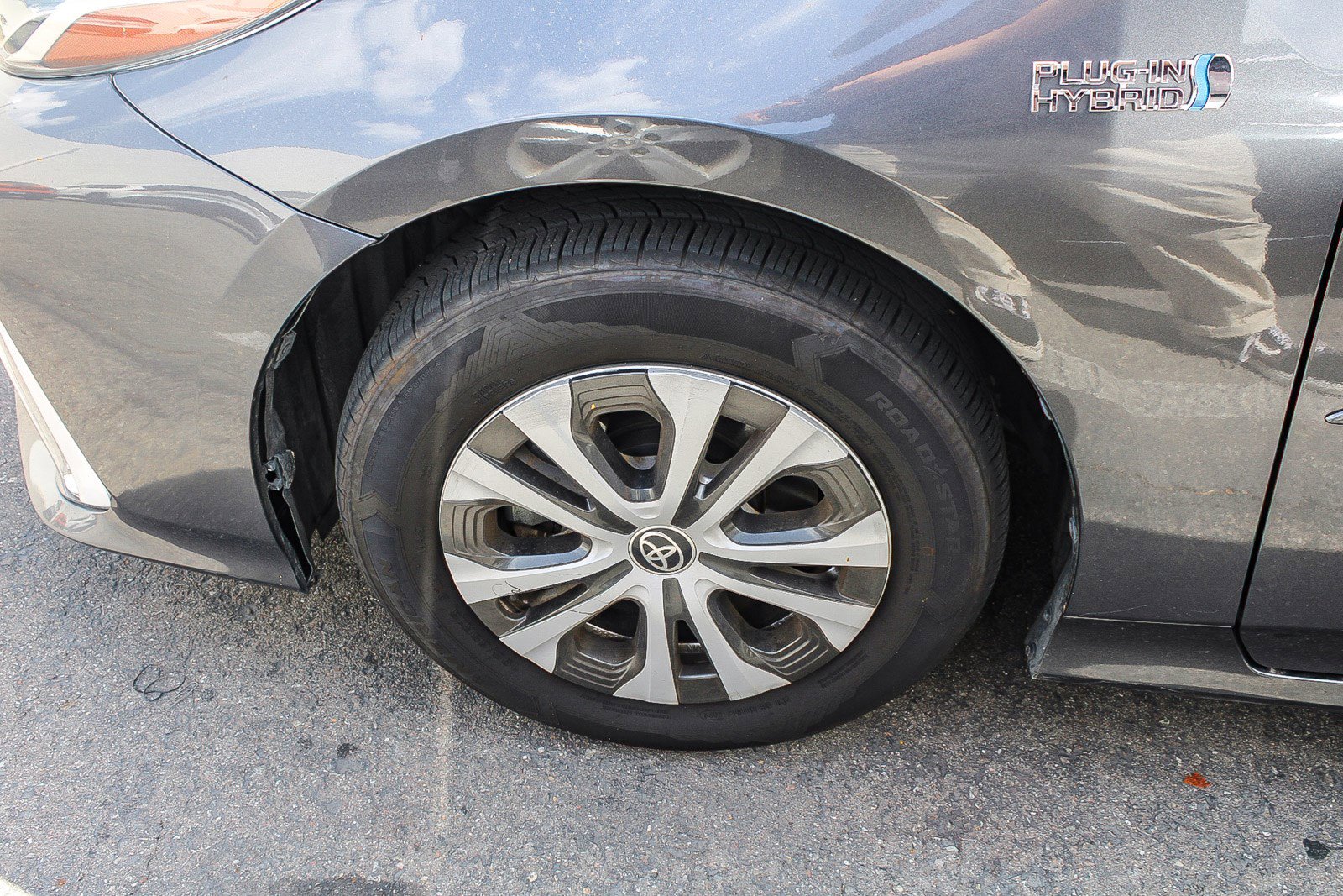 Used 2022 Toyota Prius Prime XLE FWD image 10