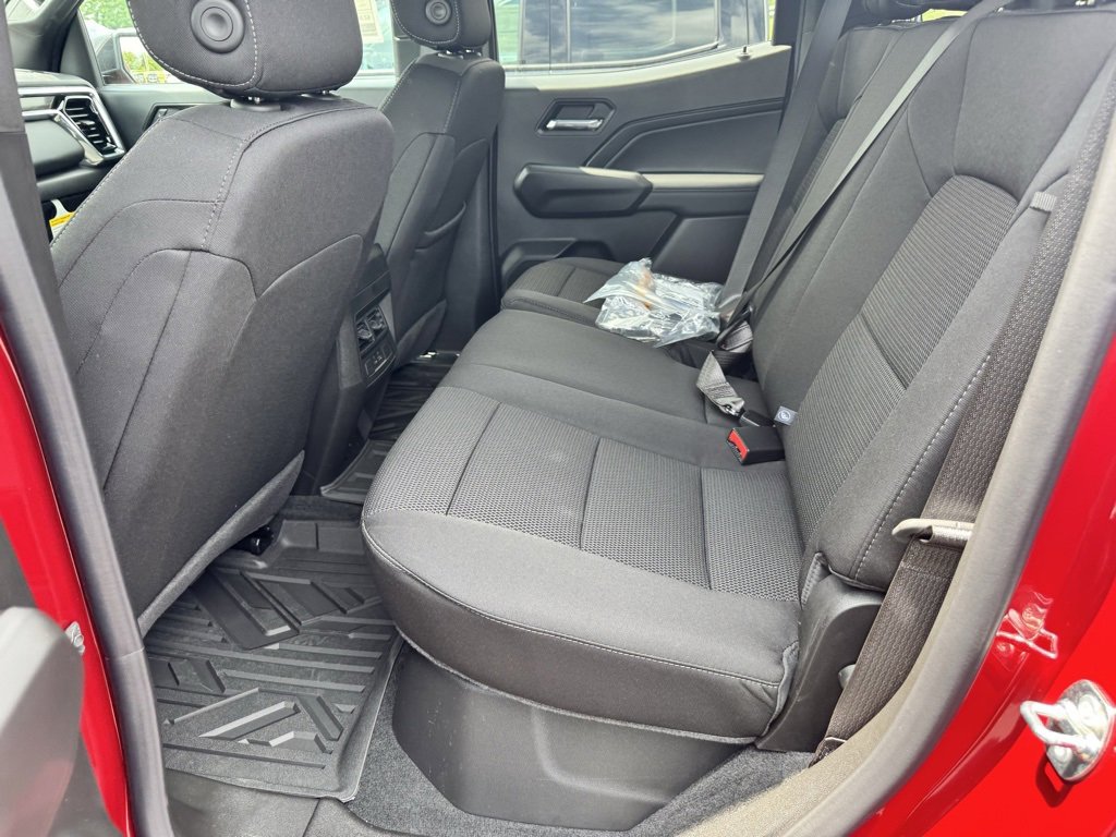 New 2025 GMC Canyon Elevation w/ Convenience Package image 32