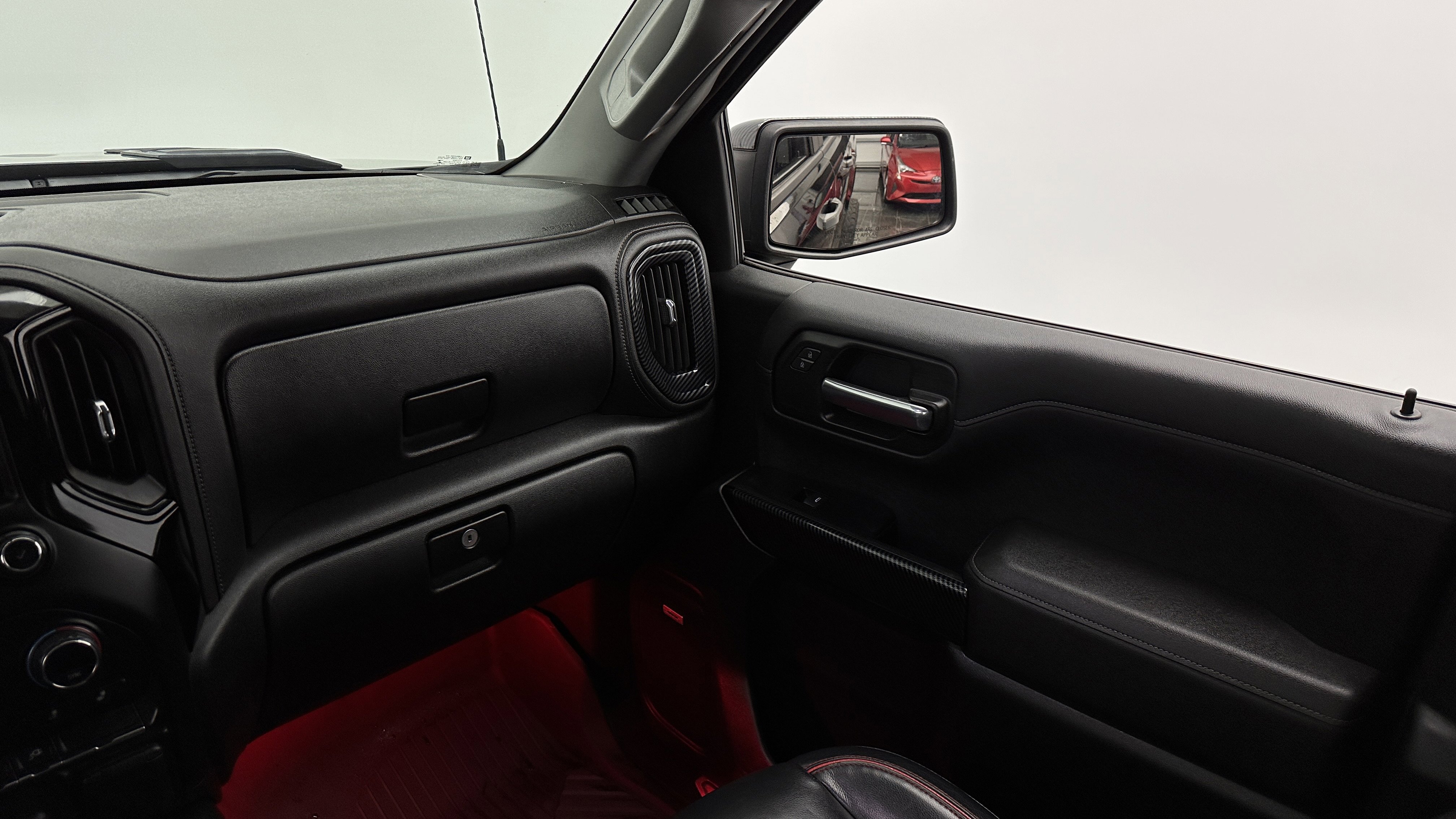 Used 2020 Chevrolet Silverado 1500 RST AWD/4WD image 28