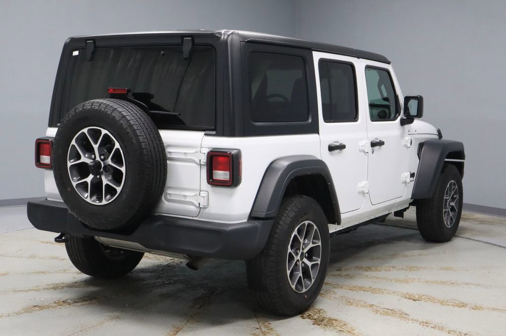 Used 2024 Jeep Wrangler Sport S image 10