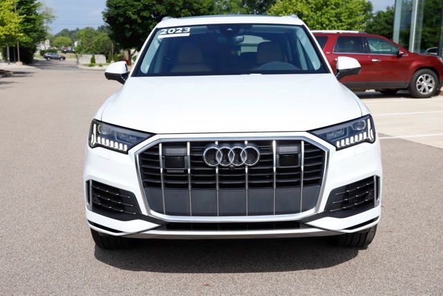 Used 2023 Audi Q7 3.0T Premium Plus w/ Premium Plus Package AWD/4WD image 11